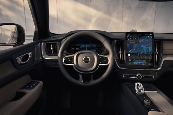 Интерьер салона Volvo XC60