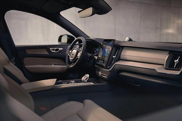 Интерьер салона Volvo XC60