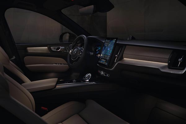 Интерьер салона Volvo XC60