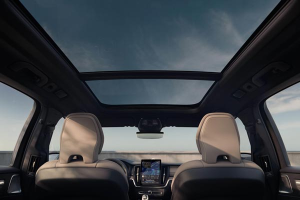 Интерьер салона Volvo XC60