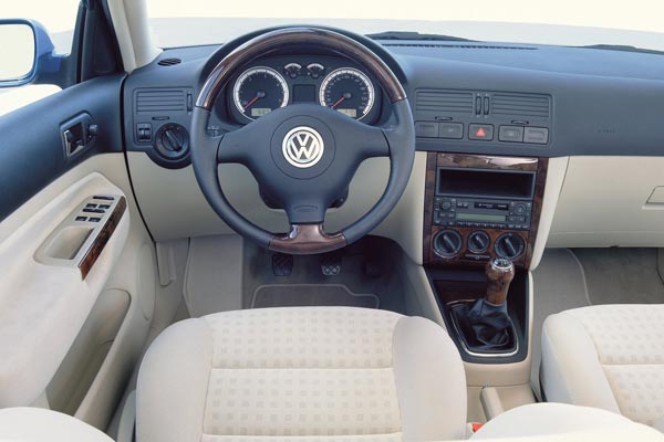   Volkswagen Bora Variant