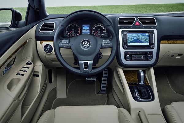  Volkswagen Eos