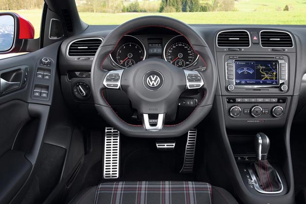   Volkswagen Golf GTI Cabriolet