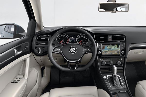   Volkswagen Golf 3-Door