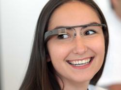 Google Glass.  daydaily.com