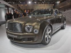 Bentley Mulsanne Speed.    worldcarfans.com