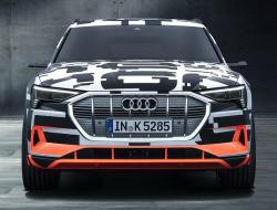 Audi e-tron.  Audi 