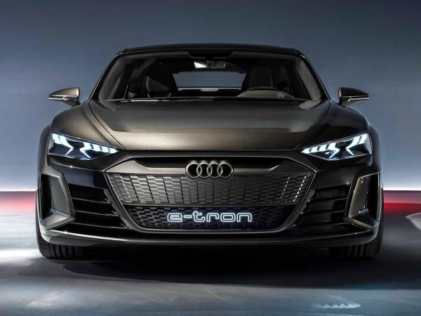 Audi e-tron GT.  Audi