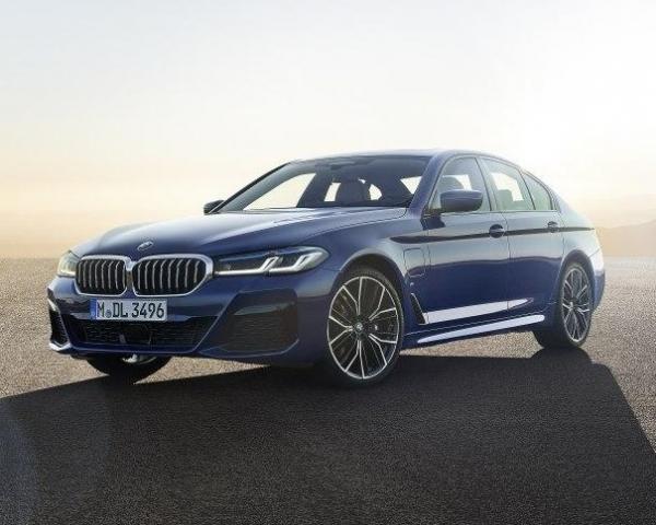 BMW 5-Series.  BMW 