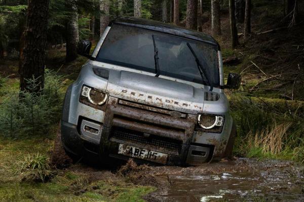  Land Rover Defender    - 4