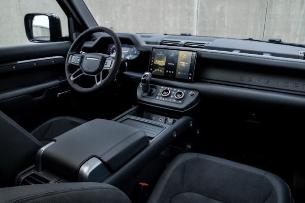 Land Rover Defender     V8 - 2
