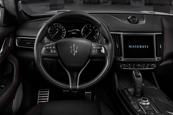 Maserati     Levante  - 2
