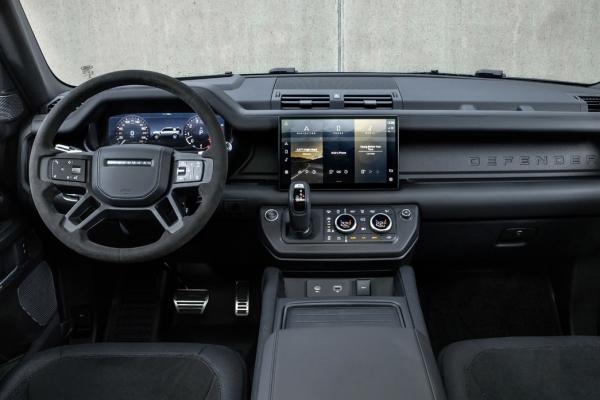 Land Rover    Defender   V8  - 1
