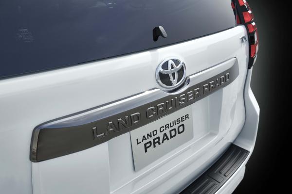  Toyota Land Cruiser Prado    - 1