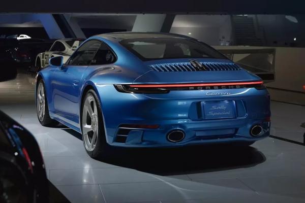 Porsche   "" 911 - 3