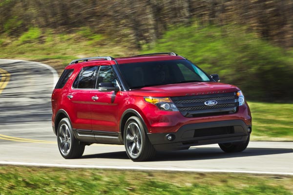 Ford Explorer Sport.   Ruby Red Metallic Clearcoat.
