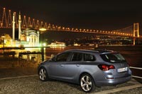- Opel Astra Sports Tourer - 3