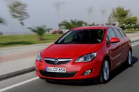 - Opel Astra Sports Tourer - 13