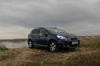 - Peugeot 2008 - 34