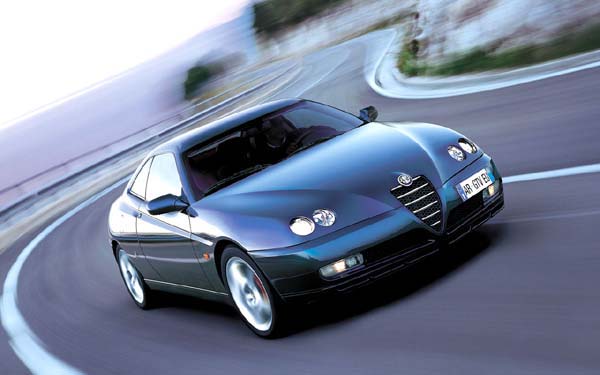 Фото Alfa Romeo GTV 