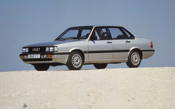 Audi 90 (1986-1991) Фото #2