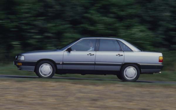 Audi 200 1982-1988