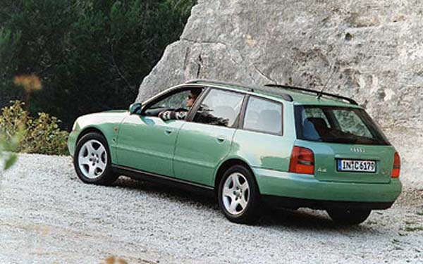 Audi A4 Avant (1995-2000) Фото #42