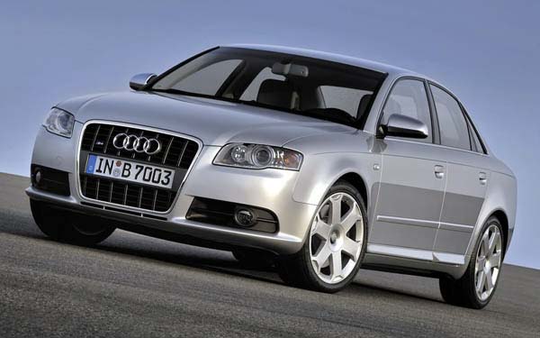 Фото Audi S4  (2005-2008)