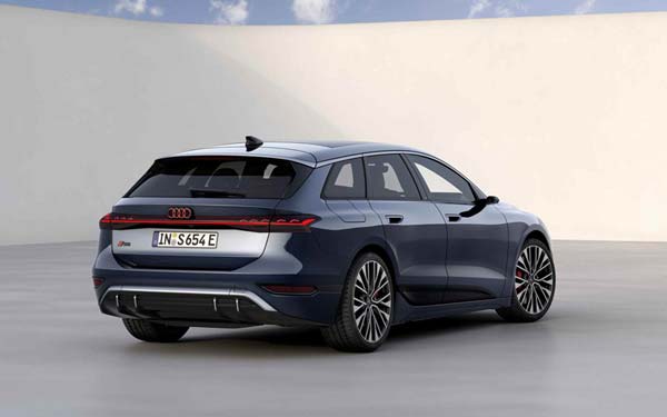 Audi S6 Avant e-tron 2024...