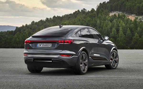 Audi Q6 Sportback e-tron 2024...