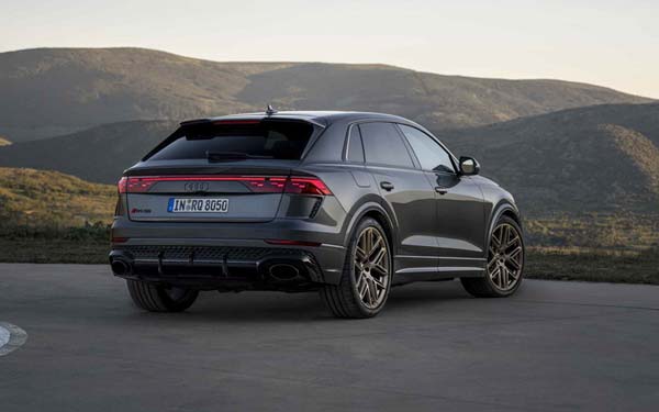 Audi RS Q8 2024...