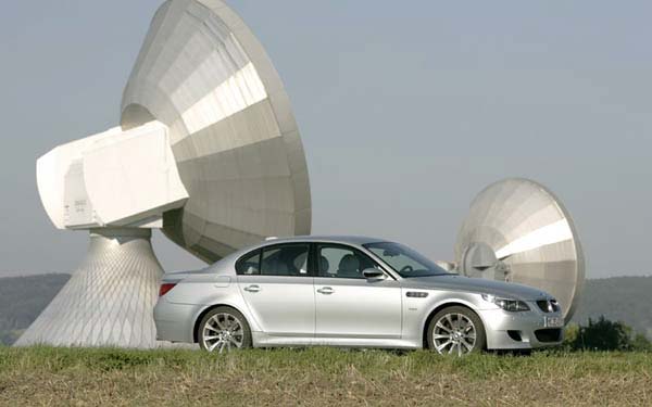  BMW M5  (2004-2009)
