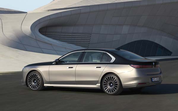 BMW 7-series (2026...) ���� #432