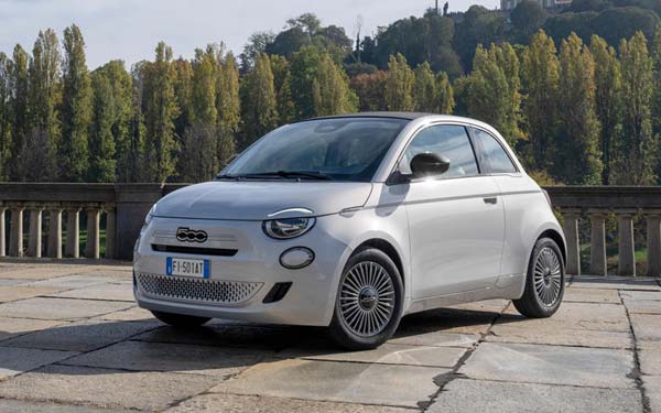 FIAT 500C 2025...