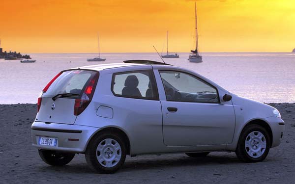  FIAT Punto 3-Door  (2003-2011)