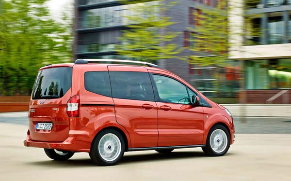 Ford Tourneo Courier 2014...