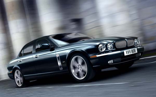 Jaguar XJR (2003-2007)  #21