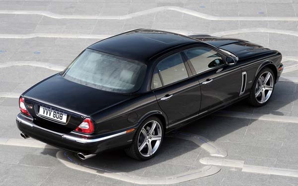  Jaguar XJR  (2003-2007)