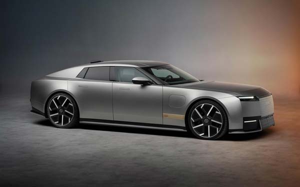 Jaguar Type 01 2026...