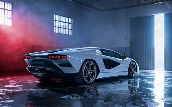 Lamborghini Countach 2021...