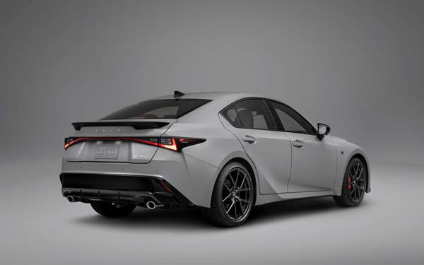 Lexus IS 2025...