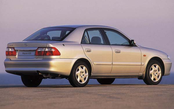 Mazda 626  (2000-2001)