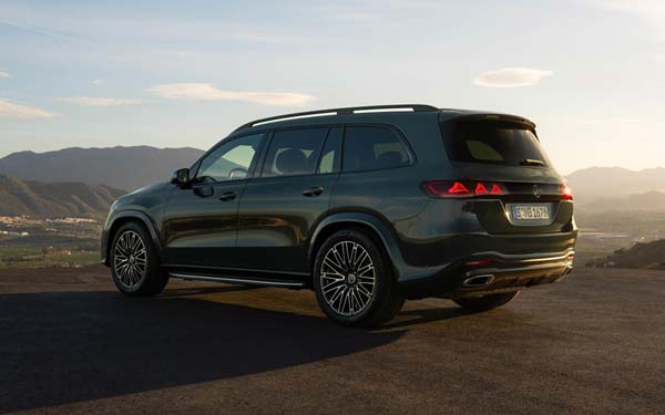 Mercedes GLS 2026...