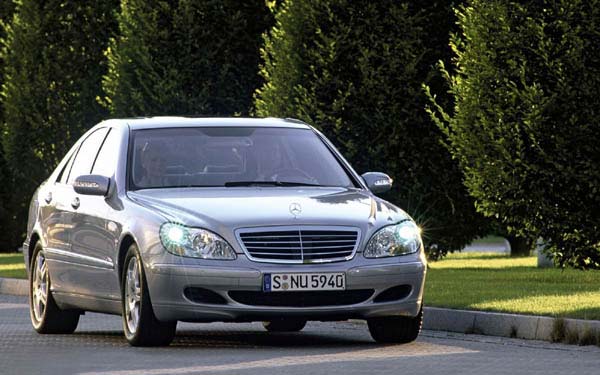 Mercedes S-Class (2002-2005) Фото #11