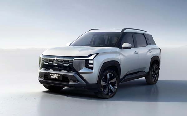 Mitsubishi Destinator 2025...