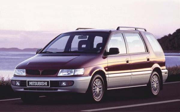  Mitsubishi Space Wagon  (1998-2000)