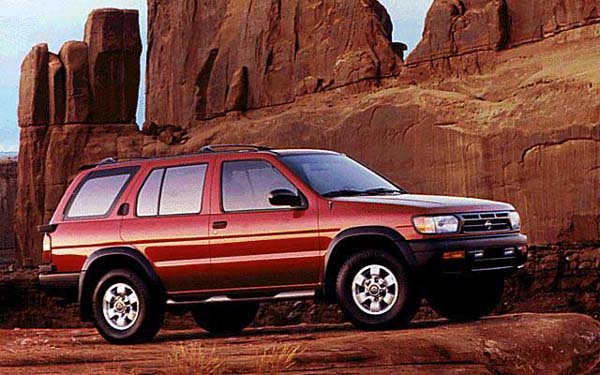 Nissan Pathfinder (1997-2001)  #1
