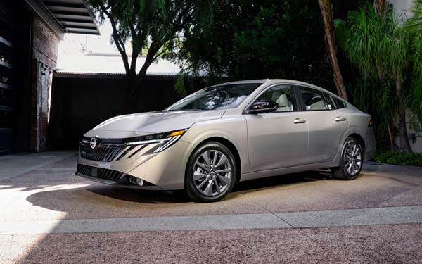 Nissan Sentra 2025...