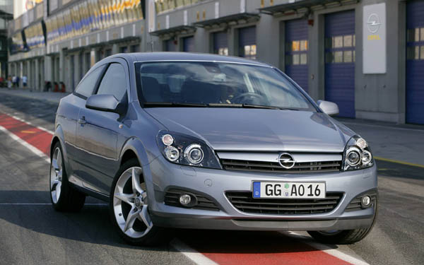 Фото Opel Astra GTC  (2004-2011)