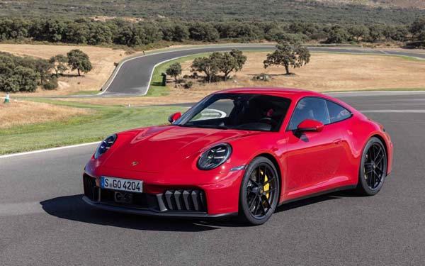 Porsche 911 GTS (2024...)  #1051